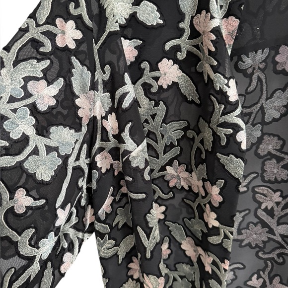 Lafayette 148 New York Brayden Long Sleeve Black Floral Button Down, Size XL - Picture 7 of 8